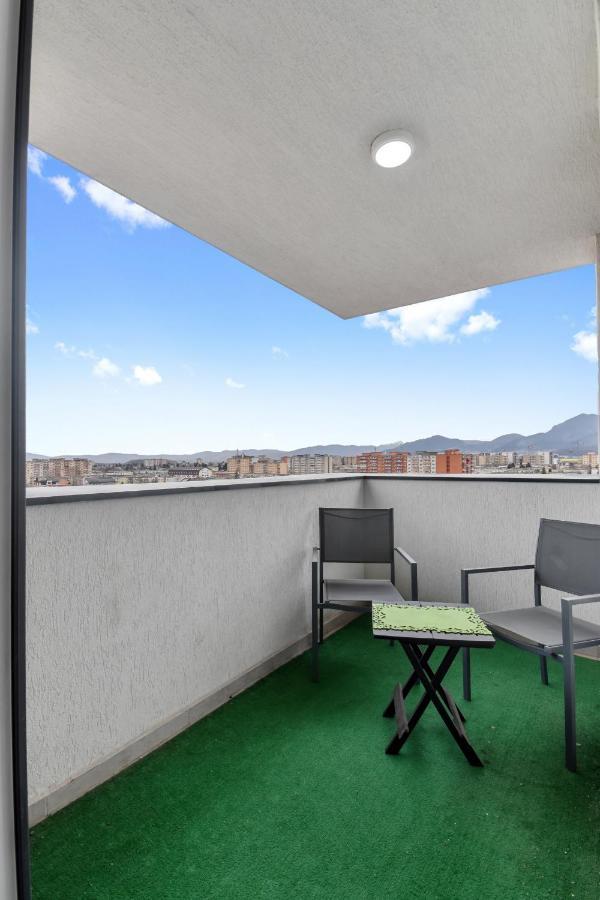 Modern In New Building With Panoramic View Apartment Brasov Exterior photo
