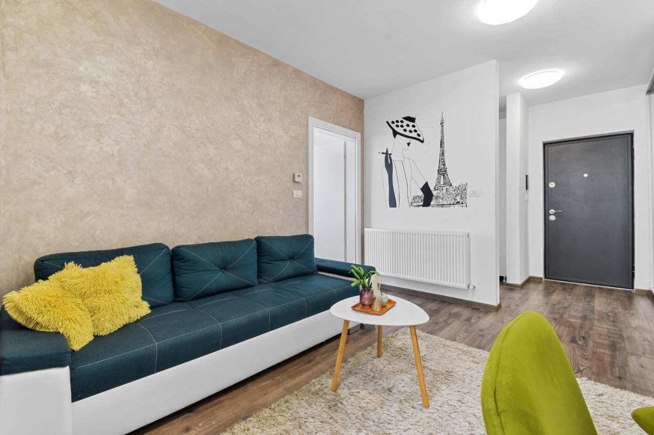 Modern In New Building With Panoramic View Apartment Brasov Exterior photo